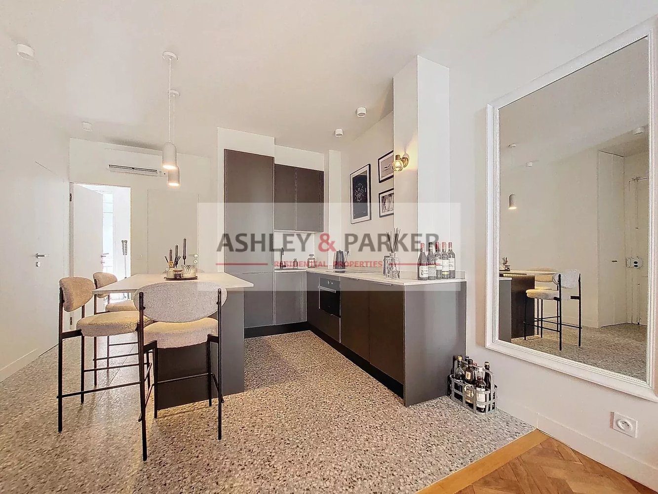 Property photo in Musicians Quarter