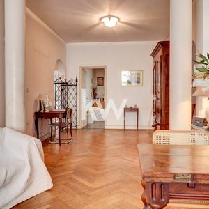 Property in Musicians Quarter