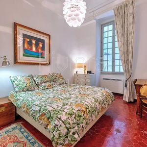 Property in Old Town