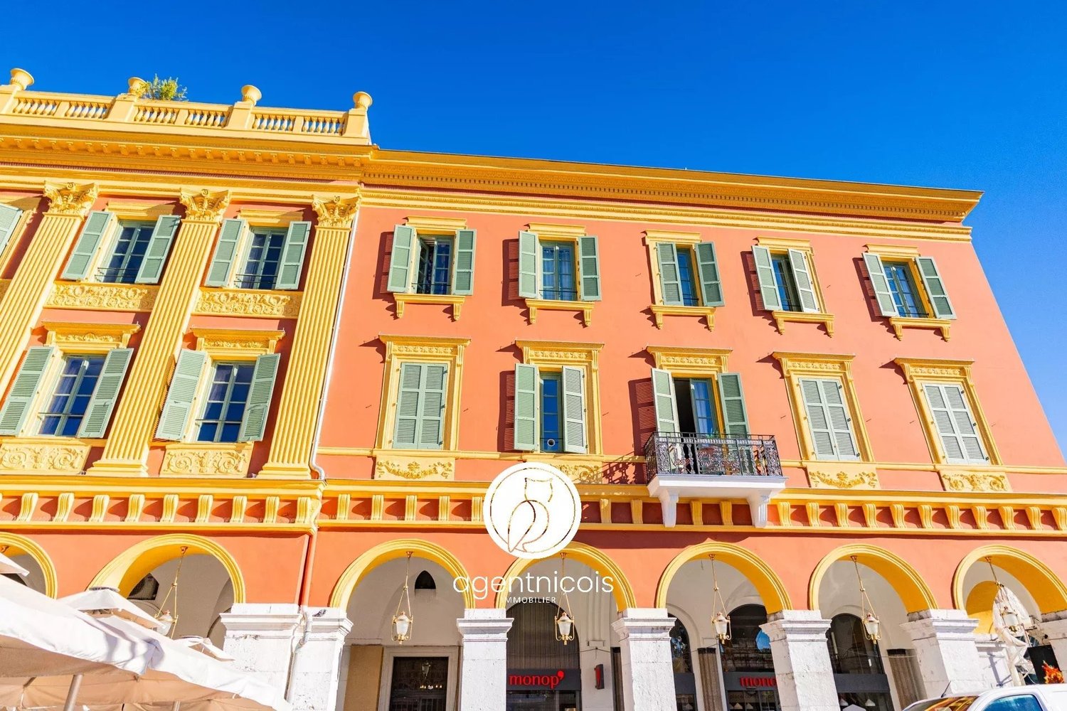 Property photo in Carre d'Argent