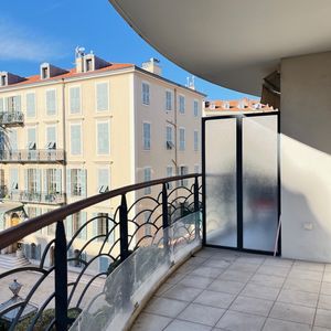 Property in Carre d'Argent