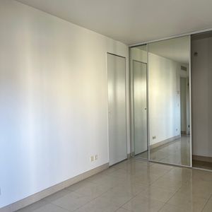 Property in Carre d'Argent