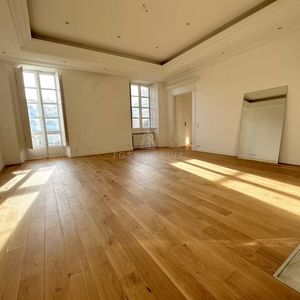 Property in Carre d'Argent