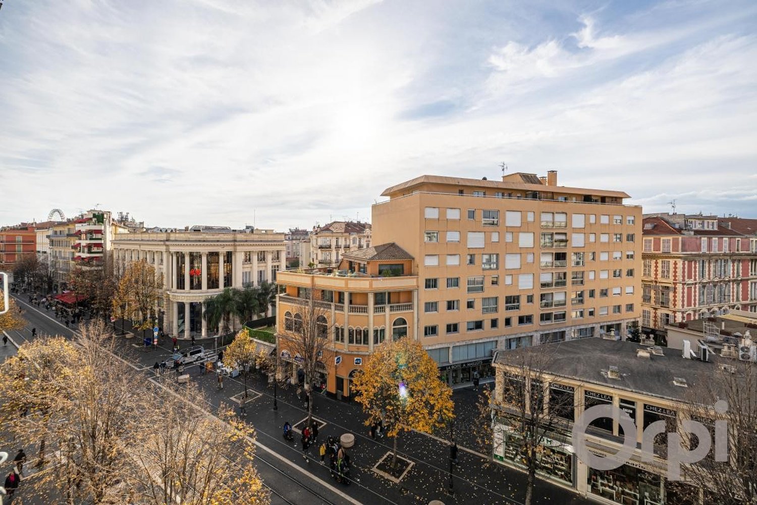 Property photo in Carre d'Argent