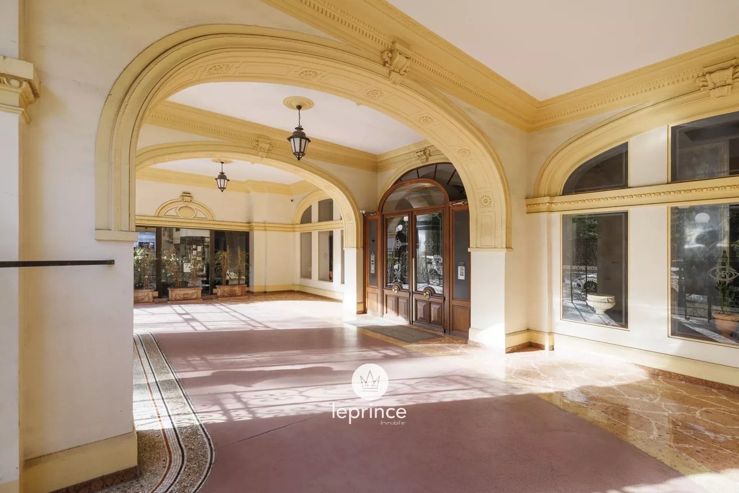 Property photo in Carre d'Argent