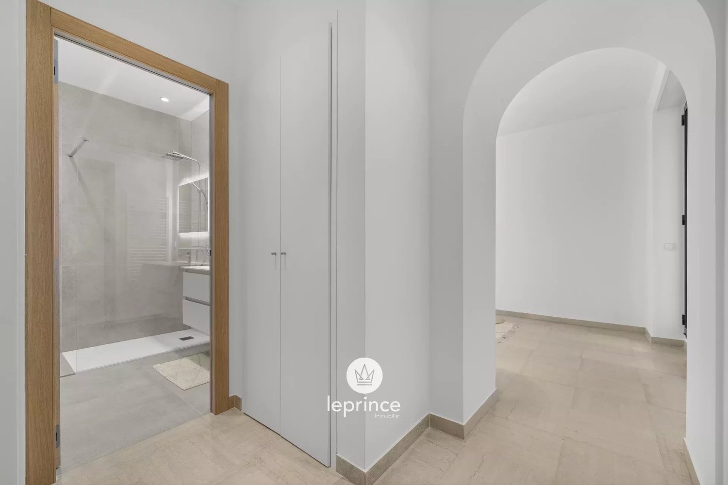 Property photo in Carre d'Argent