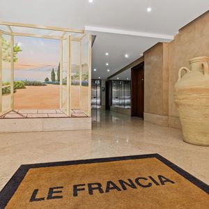 Property in Carre d'Argent