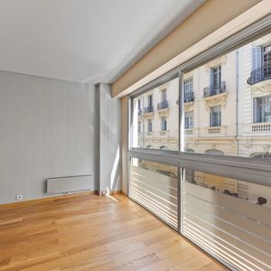 Property in Carre d'Argent