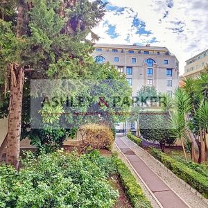 Property in Carre d'Argent