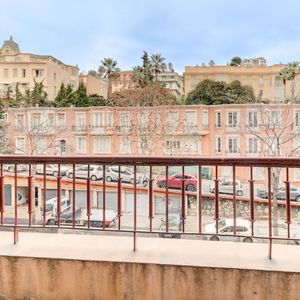 Property in Carre d'Argent