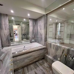 Property in Carre d'Argent