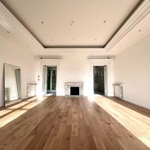 Property in Carre d'Argent