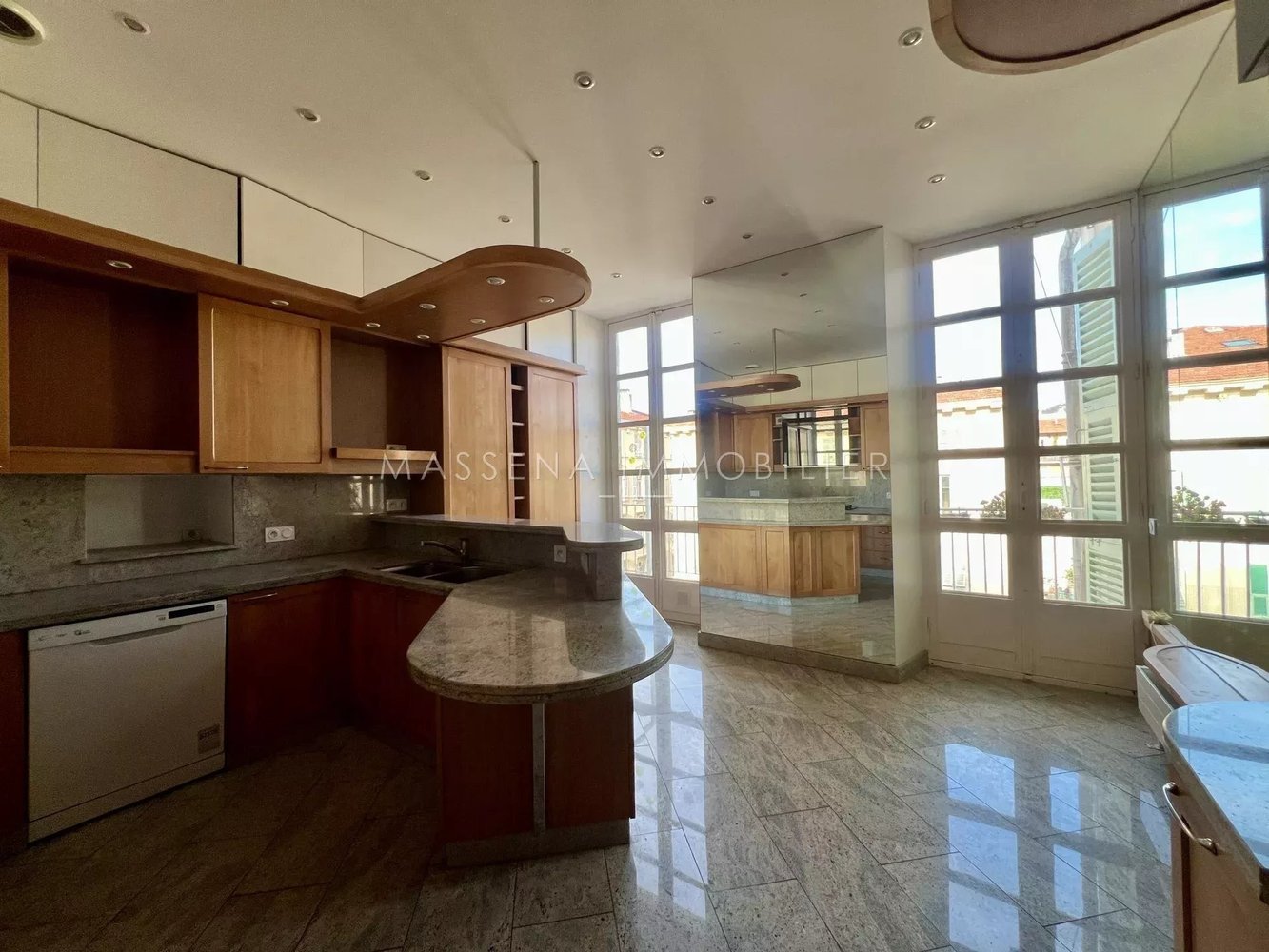 Property photo in Carre d'Argent