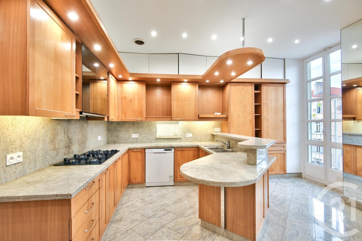 Property photo in Carre d'Argent