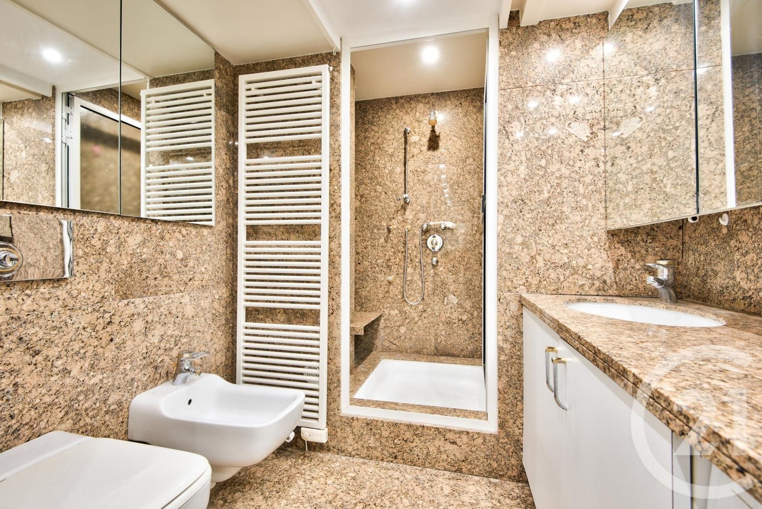 Property photo in Carre d'Argent