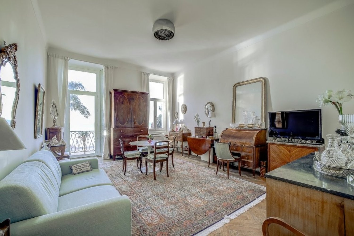 Property photo in Carre d'Argent