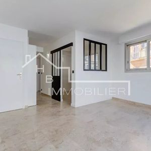 Property in Carre d'Argent