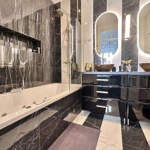 Property in Carre d'Argent