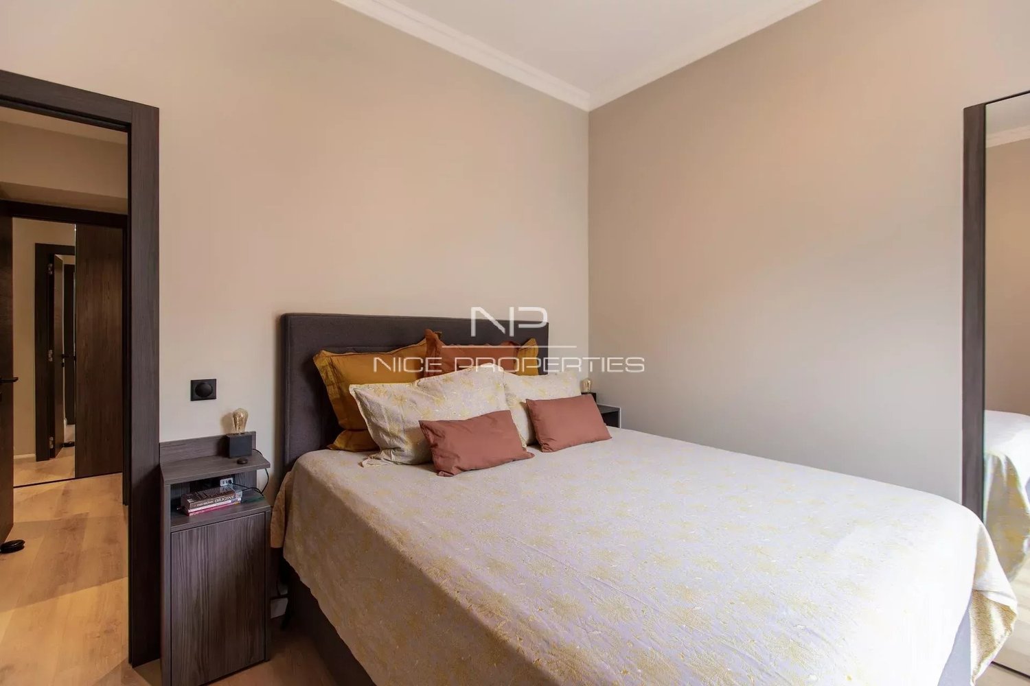 Property photo in Carre d'Argent