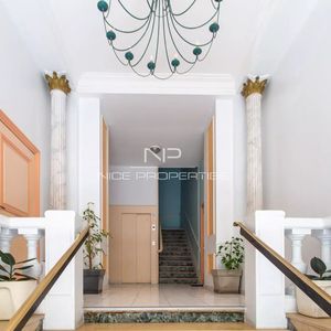 Property in Carre d'Argent