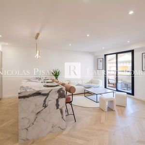 Property in Carre d'Argent