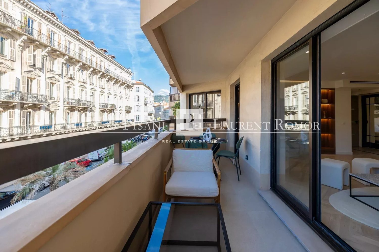 Property photo in Carre d'Argent