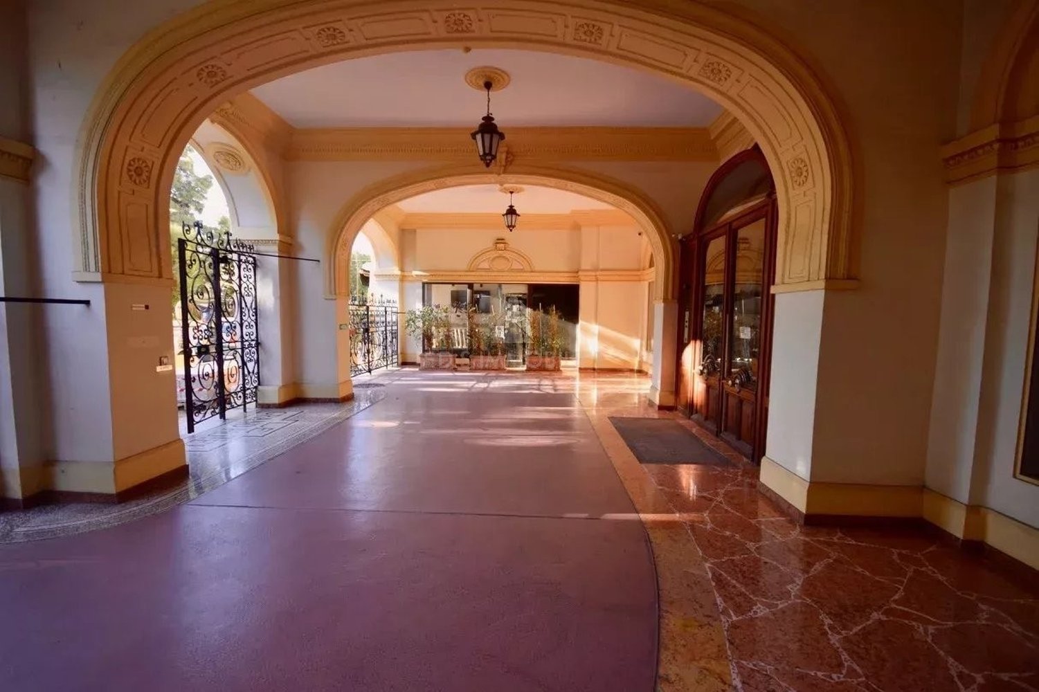 Property photo in Carre d'Argent