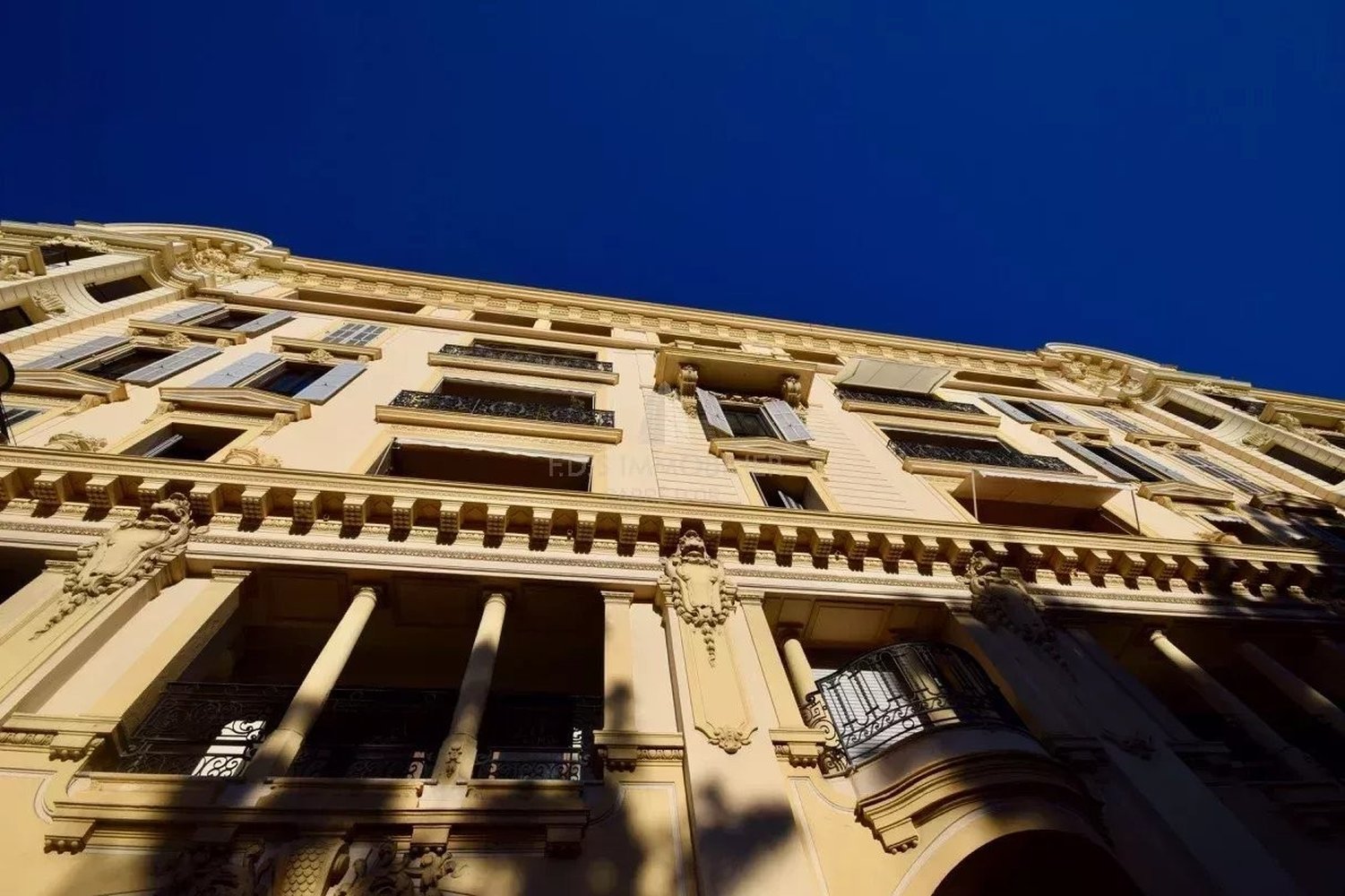 Property photo in Carre d'Argent