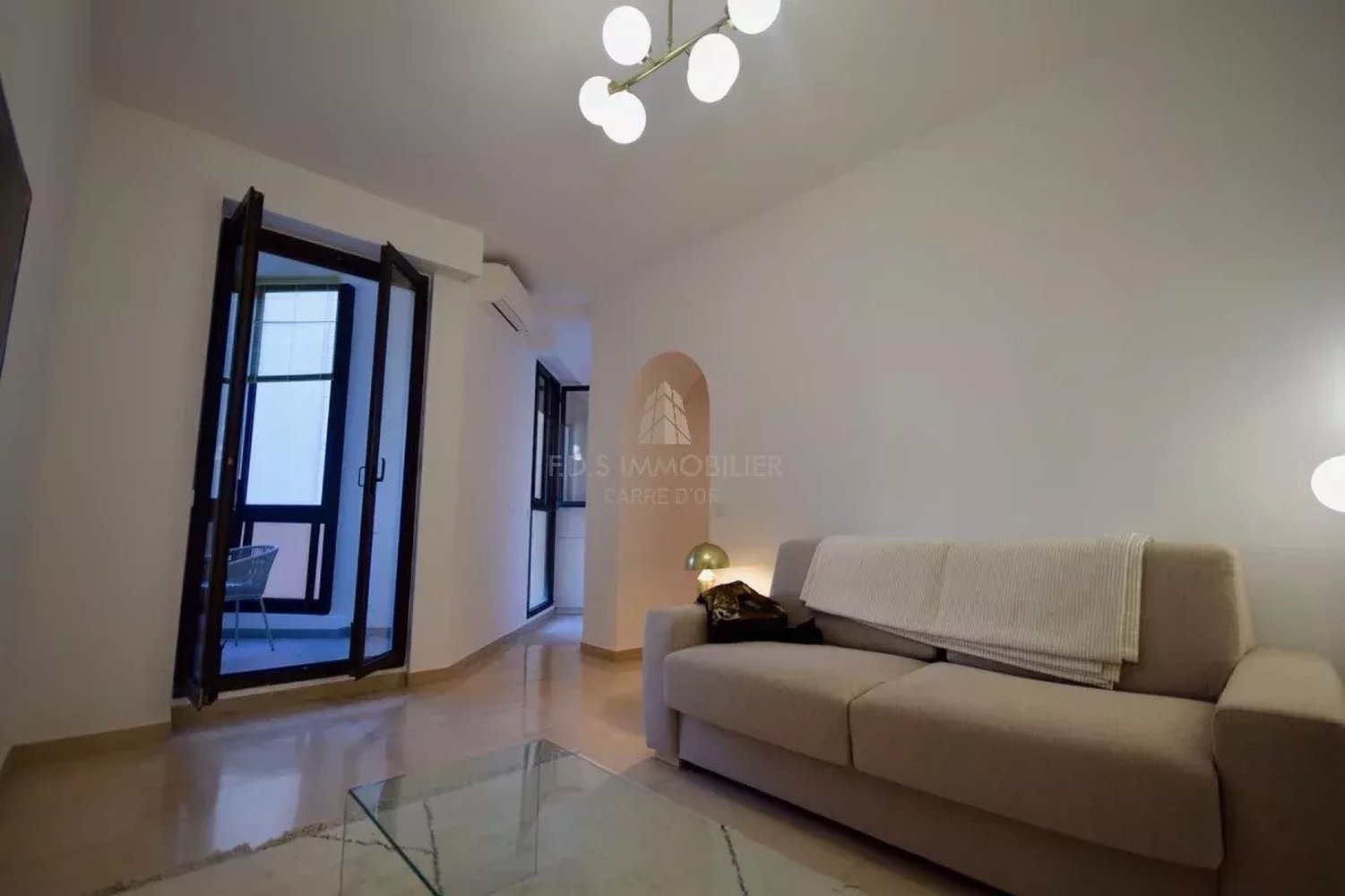 Property photo in Carre d'Argent