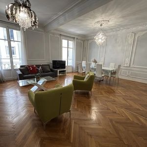 Property in Carre d'Or