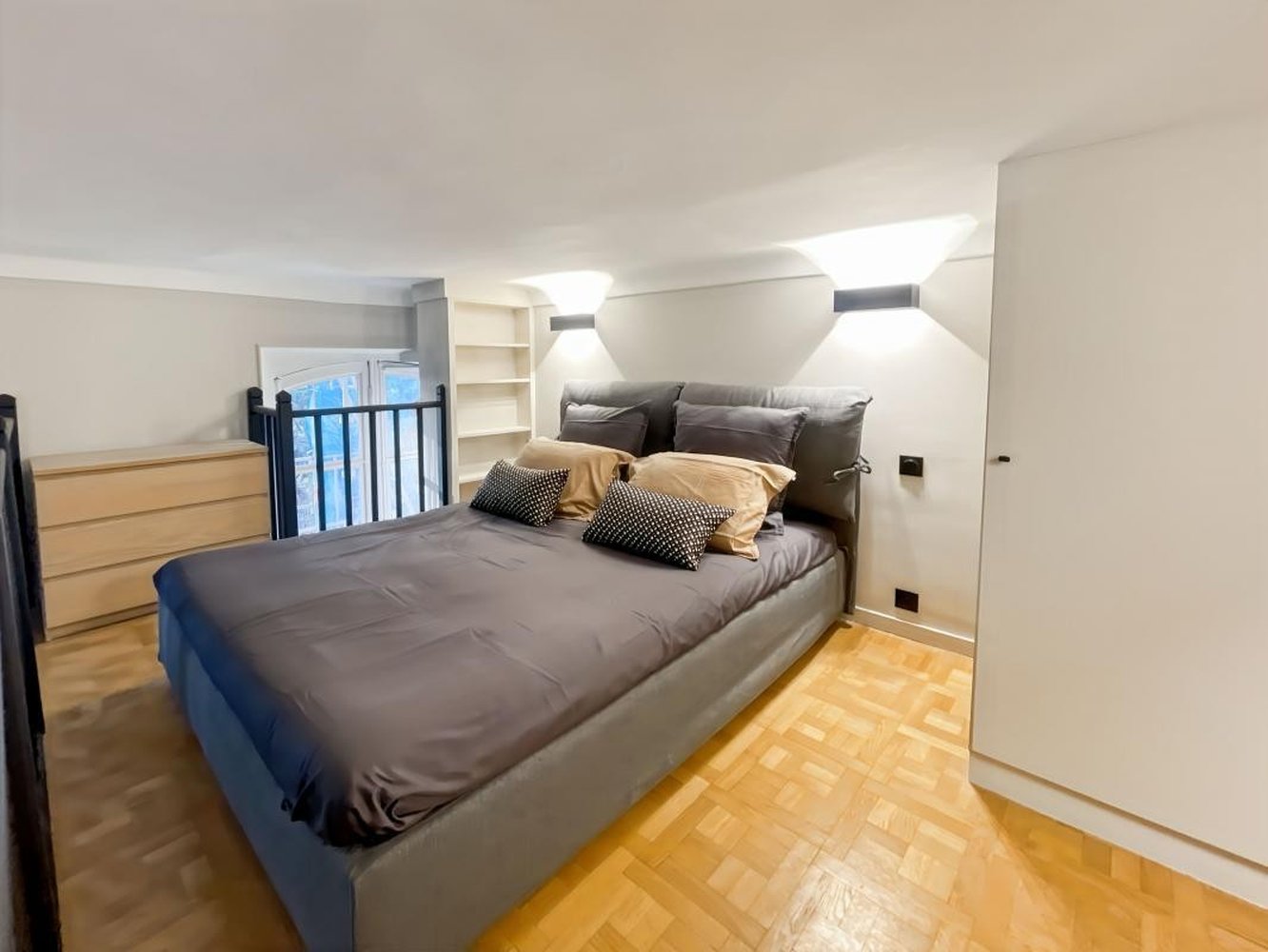 Property photo in Carre d'Or