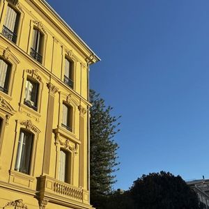 Property in Carre d'Or