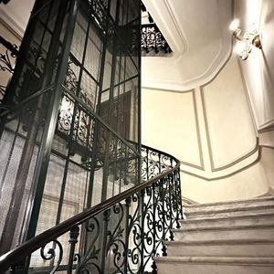 Property in Carre d'Or