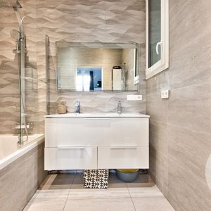 Property in Carre d'Or