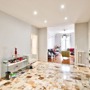 Property in Carre d'Or