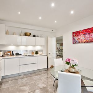 Property in Carre d'Or