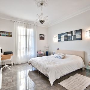 Property in Carre d'Or