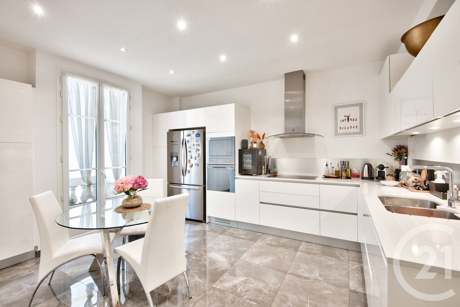 Property photo in Carre d'Or