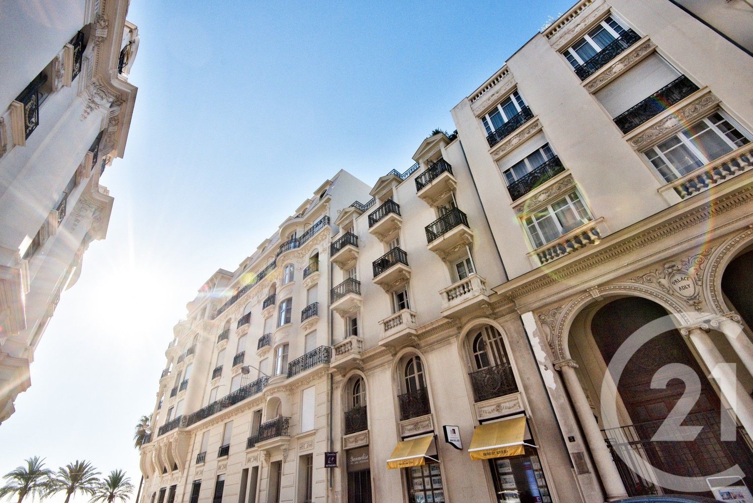 Property photo in Carre d'Or