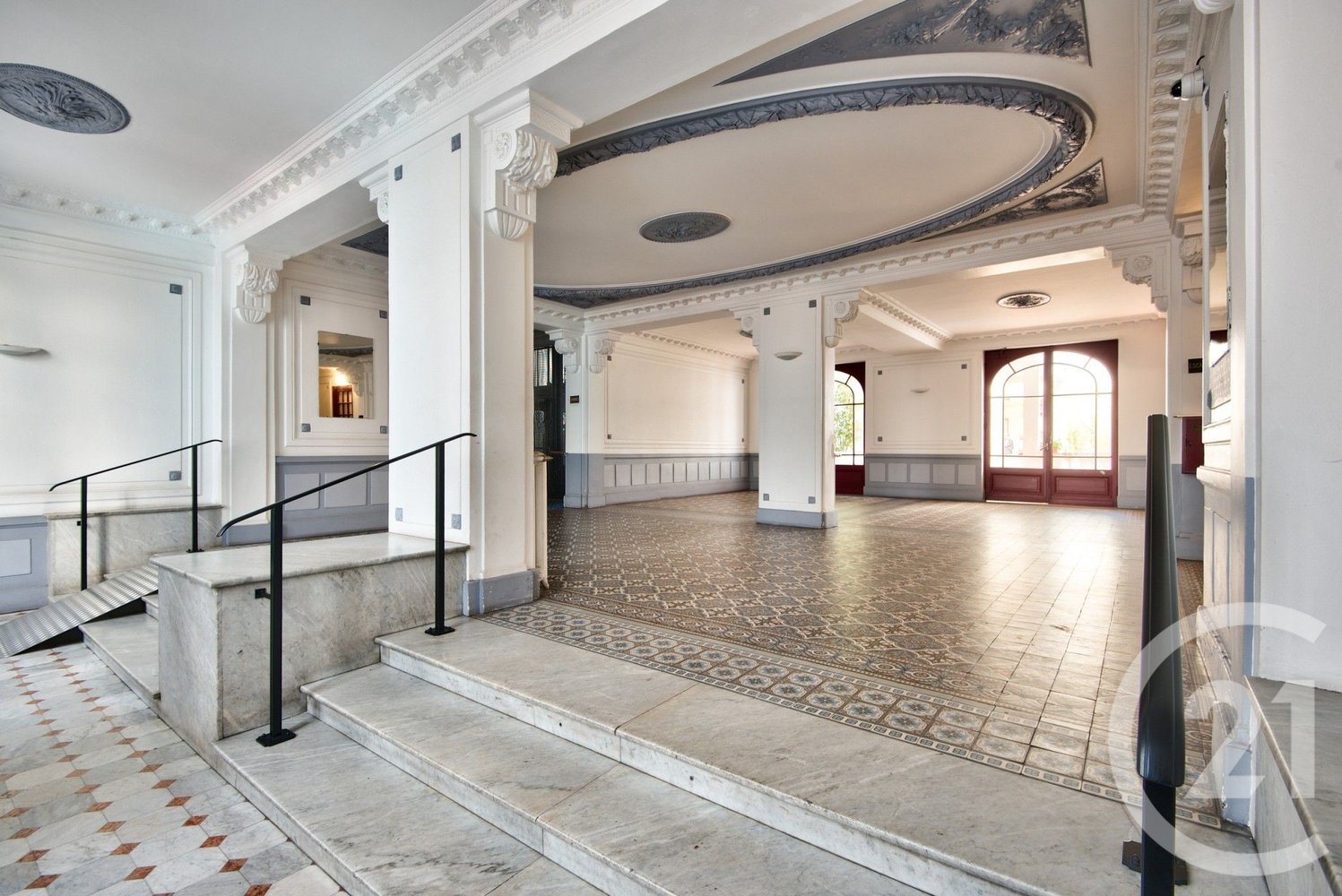 Property photo in Carre d'Or