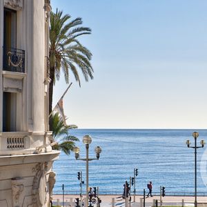 Property in Carre d'Or