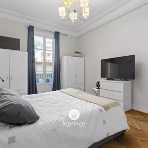 Property in Carre d'Or