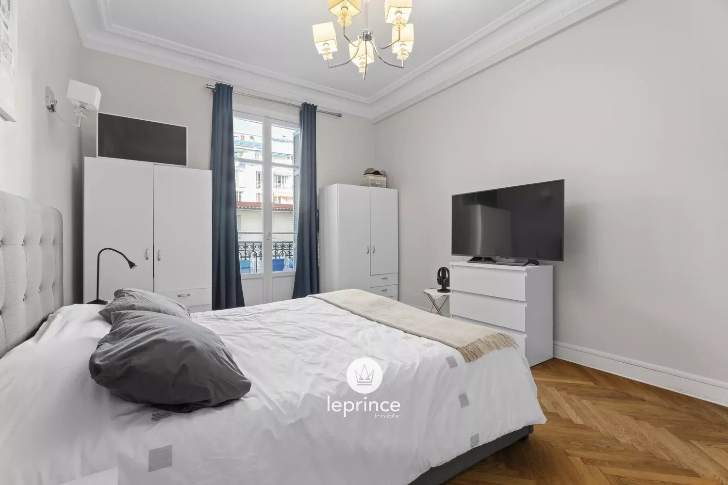 Property photo in Carre d'Or