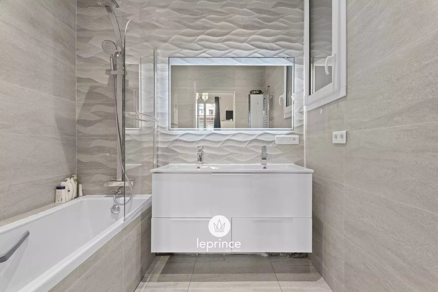 Property photo in Carre d'Or