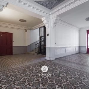 Property in Carre d'Or