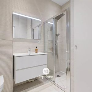 Property in Carre d'Or