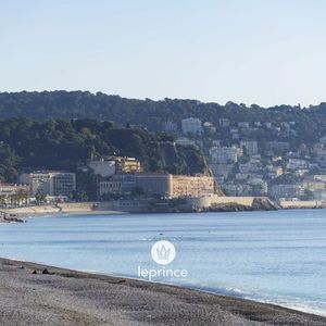 Property in Carre d'Or