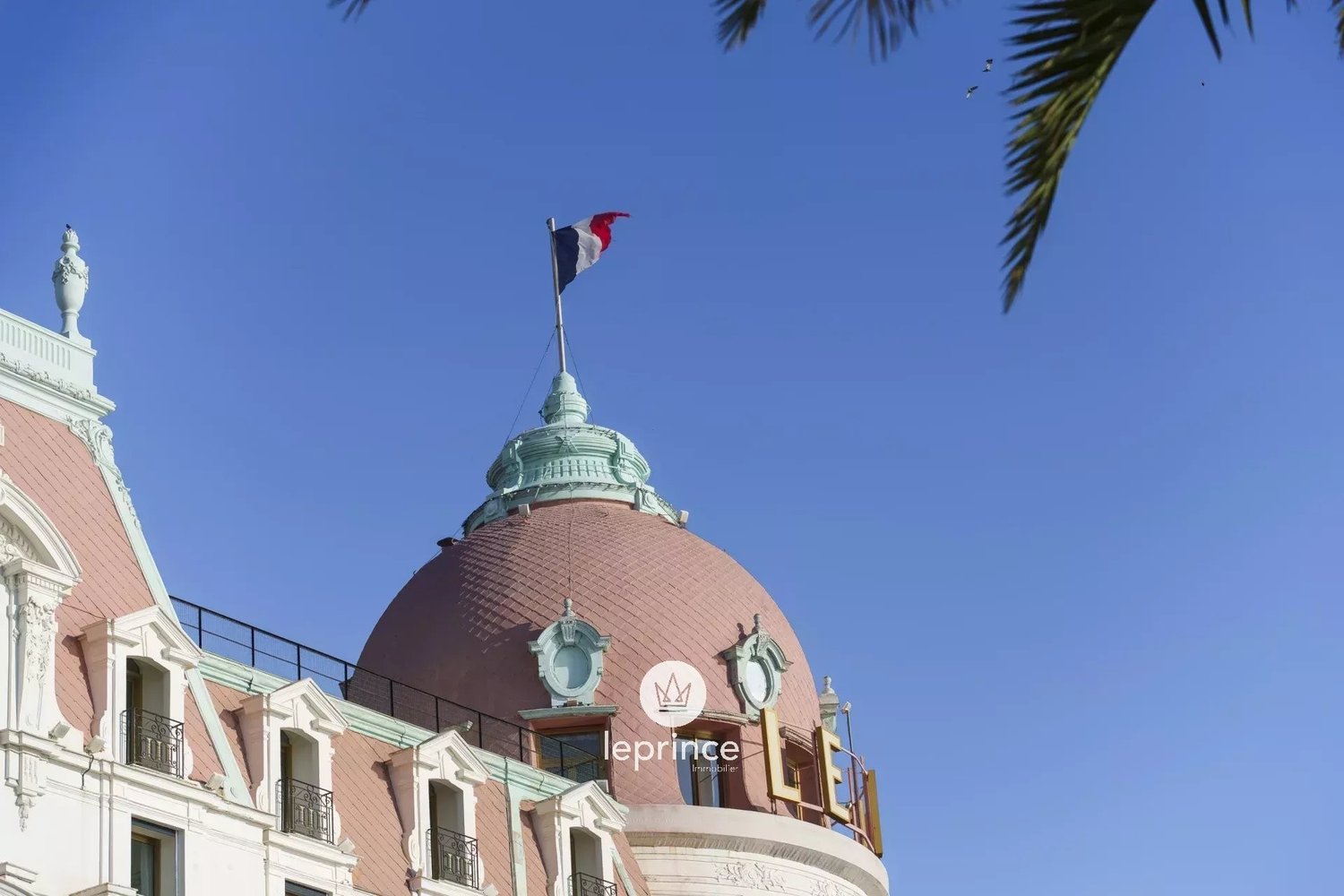 Property photo in Carre d'Or