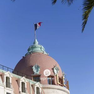 Property in Carre d'Or