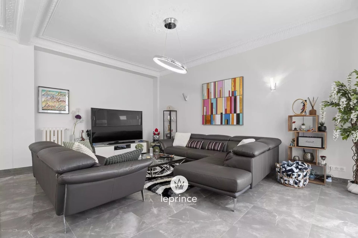 Property photo in Carre d'Or